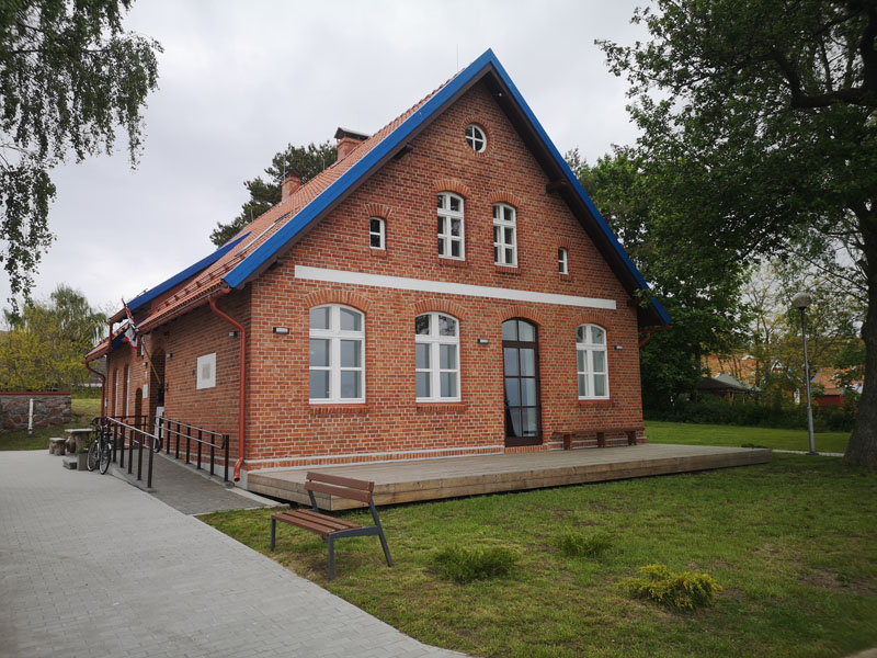 BIBLIOTEKA Preiloje įkurta sename mokyklos pastate.