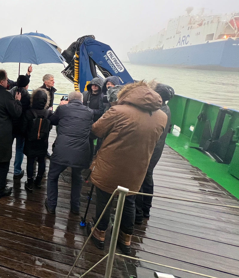 TEMPAI. Klaipėdos valstybinio jūrų uosto direkcijos generalinis direktorius Algis Latakas sako, kad dalis uosto gilinimo projektų bus įgyvendinta anksčiau nei planuota. Vitos JUREVIČIENĖS nuotr.