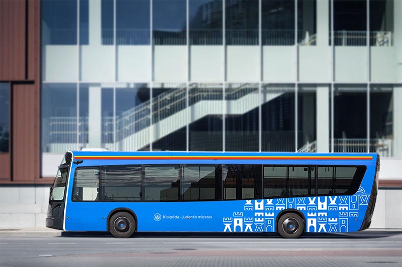 Klaipėdoje važinėjančių elektrinių autobusų, vandens autobuso, klaipėdiečio kortelės dizainą kūrė Vilniaus dailės akademijos Klaipėdos fakulteto studentai.