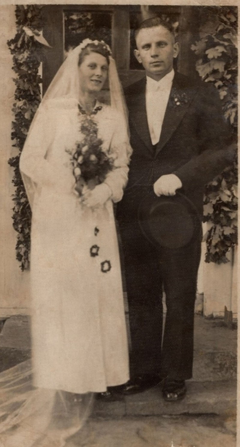  Anna Juraschka ir Wilhelm Wiethe jungtuvių dieną. Priekulė, 1935 m.