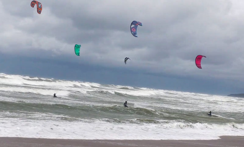 Pasaulyje teisybės nėra. Tą galima drąsiai konstatuoti vertinant antradienį per pajūrį prasiautusios nemenkos audros padarinius.