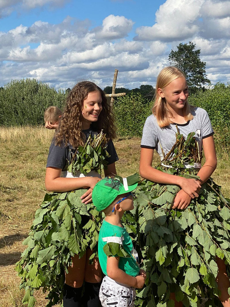 ssPRAMOGOS. Vaikų vasaros poilsio stovyklose pasireiškia vaikų kūrybiškumas.