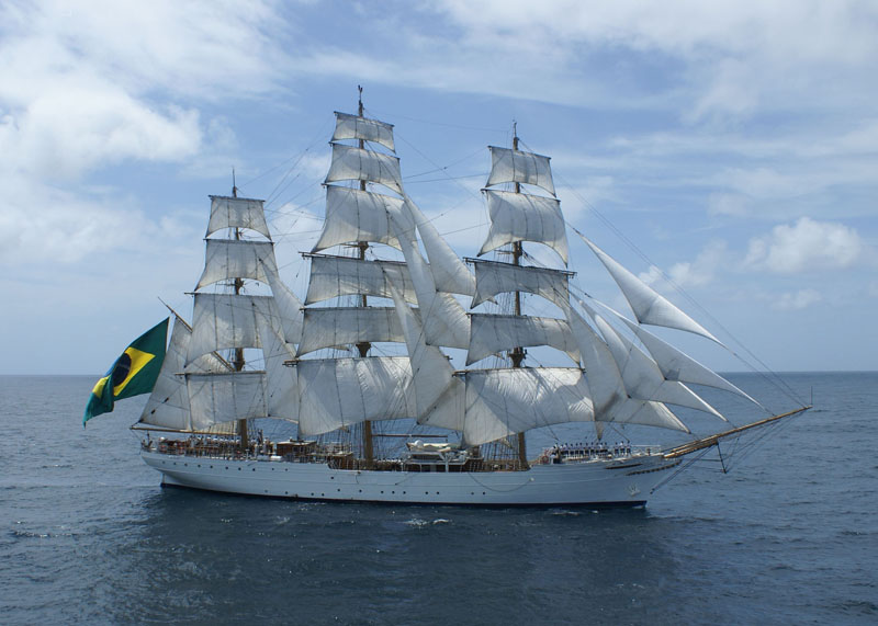 IŠ BRAZILIJOS. Burlaivis „Cisne Branco“ („Baltoji gulbė“) pastatytas vadovaujant Brazilijos kariniam jūrų laivynui Amsterdame 1999 m. 