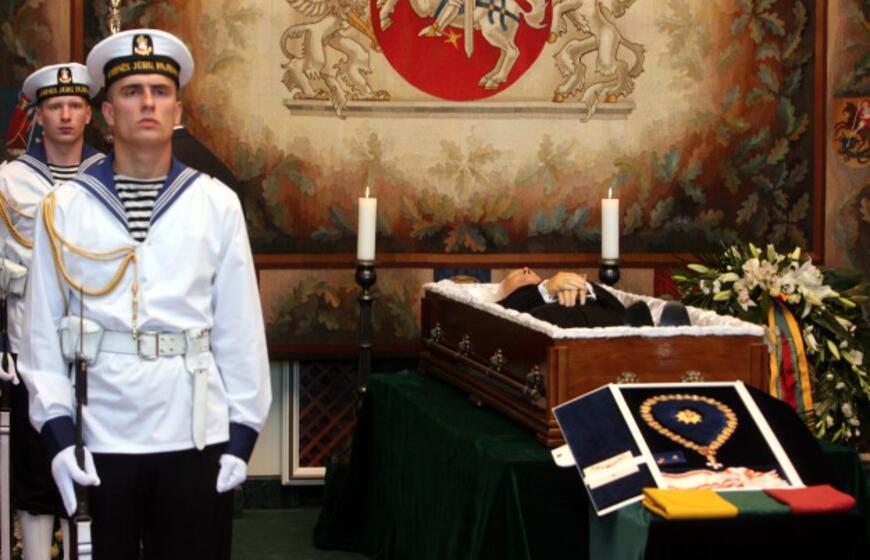 Lietuva atsisveikina su prezidentu Algirdu Brazausku