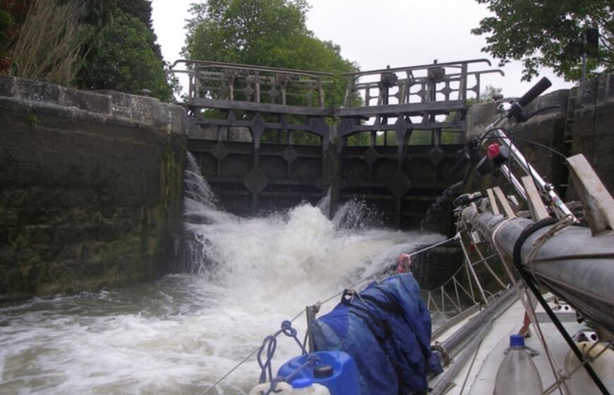 "Ragainė II" perplaukė Prancūziją MIDI kanalu