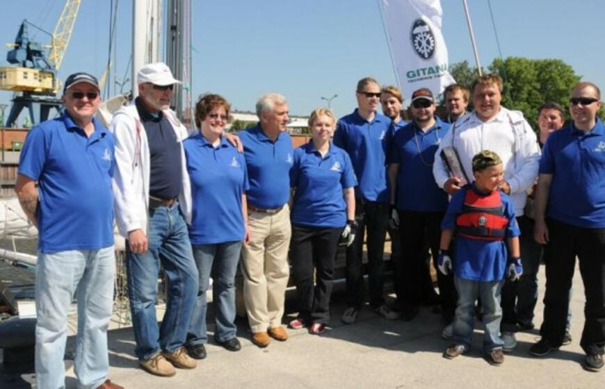 Jachta "Lietuva" išplaukė į didžiųjų burlaivių regatą