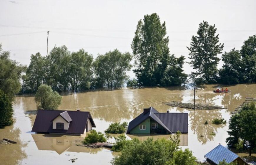 Lenkijos upės vėl išsiliejo iš krantų