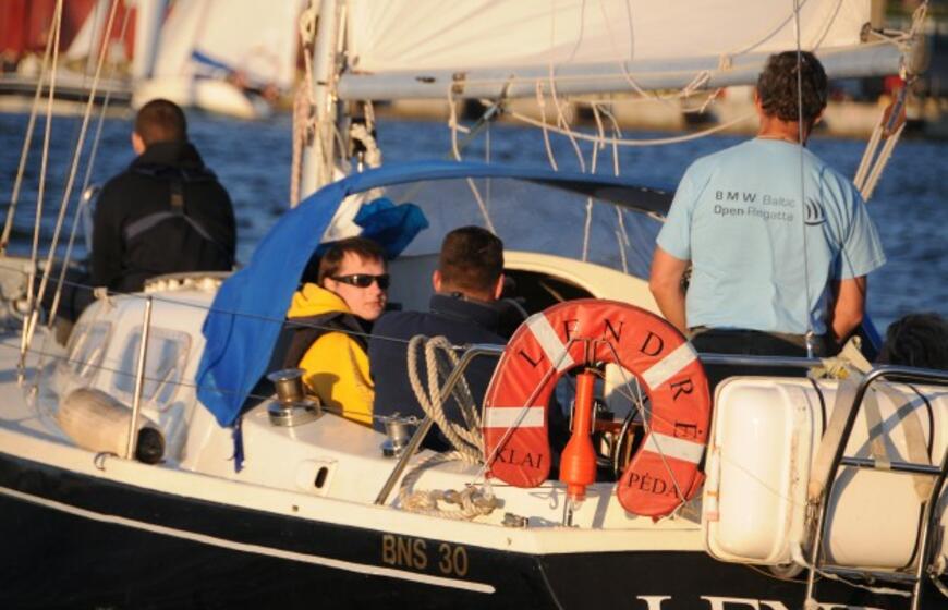 Klaipėdoje startavo naktinė Joninių regata