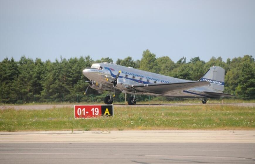 Palangos oro uoste - garsusis "Douglas DC3"