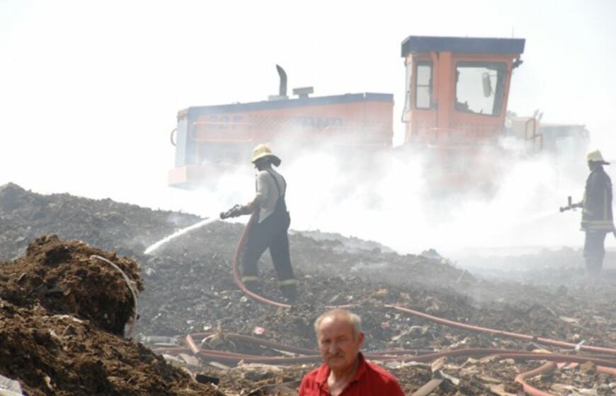 Gaisras Dumpių sąvartyne