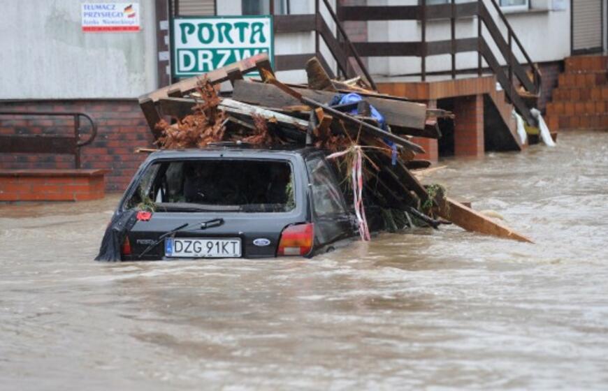 Europoje potvyniai nusinešė 8 žmonių gyvybes