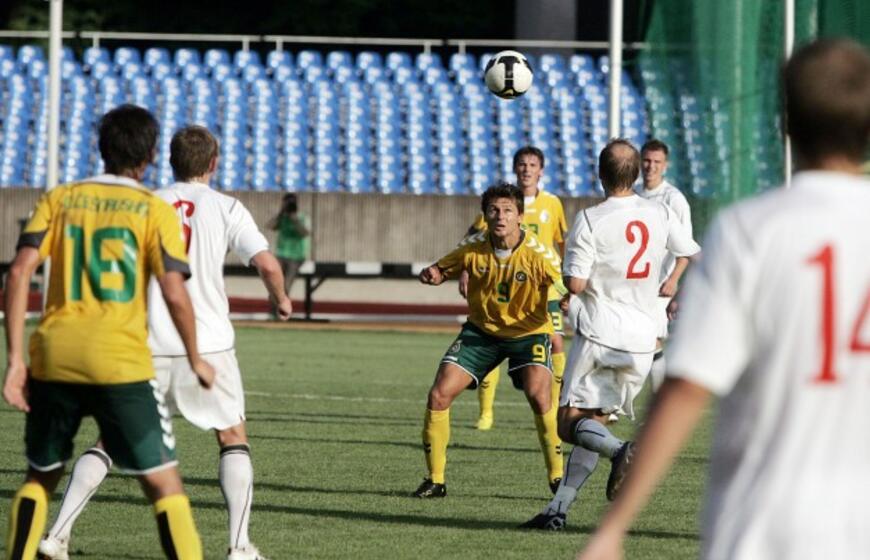 Lietuvos futbolininkai draugiškame mače pralaimėjo baltarusiams