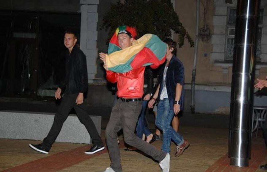 Lietuvos krepšininkai išvedė klaipėdiečius į gatves