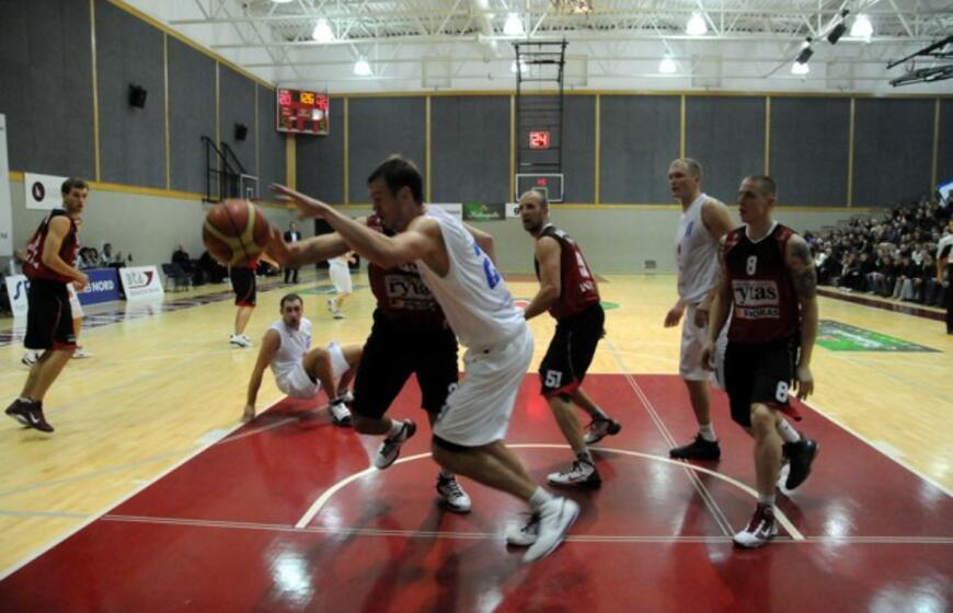 LKL rungtynės: "Naglis-Adakris" - "Lietuvos rytas"