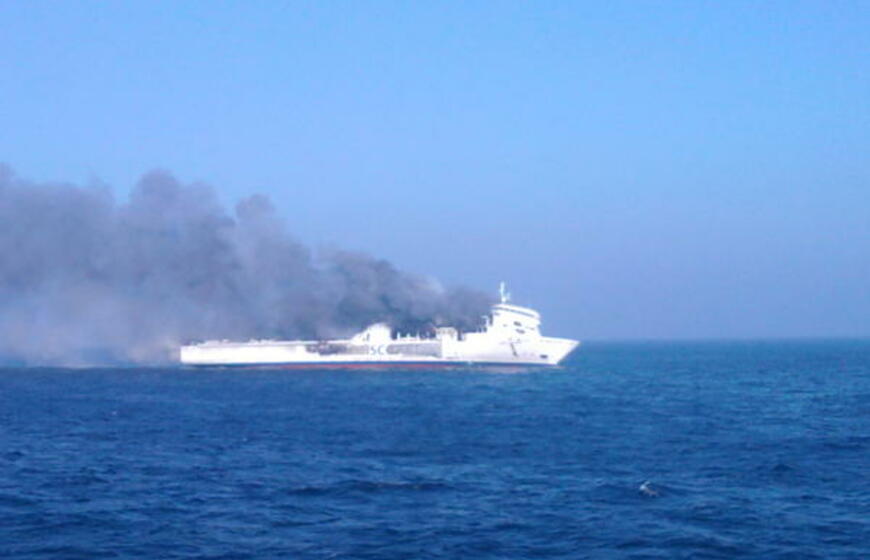 Baltijos jūroje užsidegė keltas "LISCO Gloria"