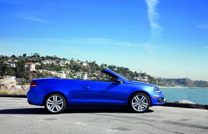 "Volkswagen" pristato naują kabrioleto "Eos" kartą