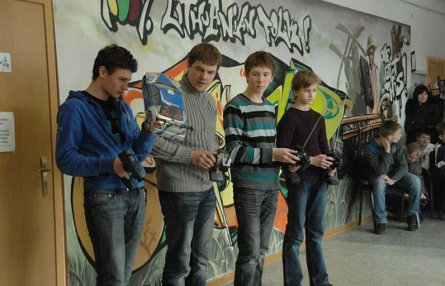 Mini trasoje – tikrų lenktynių aistros