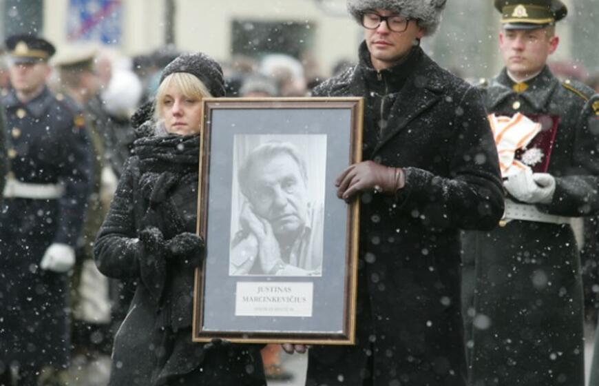 Paskutinė Justino Marcinkevičiaus kelionė į Amžinuosius namus