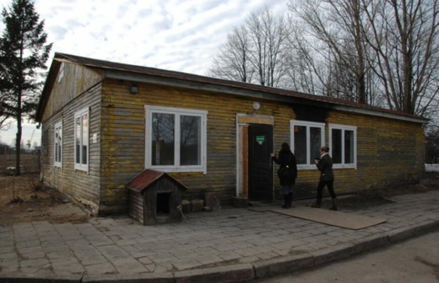 Atstatyta gyvūnų prieglauda "5 pėdutės"