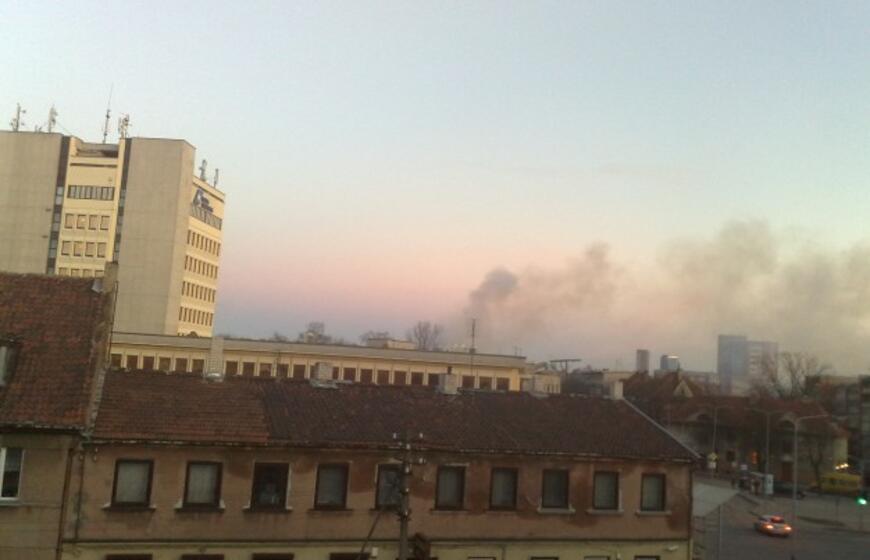 "Skandalo" kieme rūko dūmai