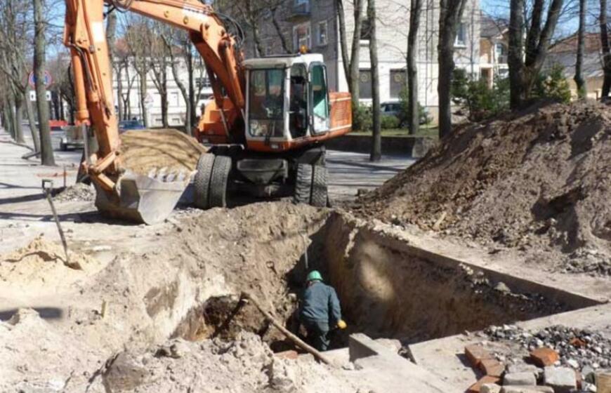 Kasinėjimai S. Daukanto gatvėje ir "Draugystės" parke