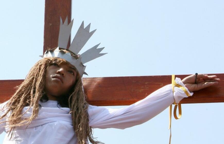 Filipinuose leidosi nukryžiuojami dvidešimt tikinčiųjų