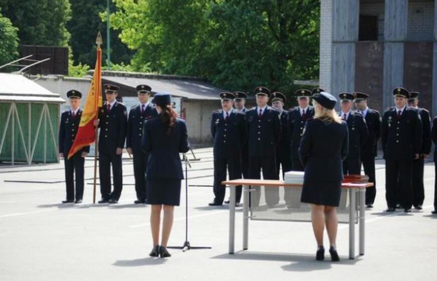 Durpyno gaisre pasižymėjusiems gaisrininkams - apdovanojimai