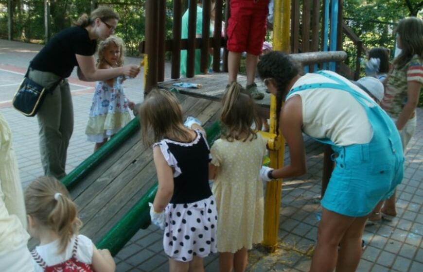 Skulptūrų parko aikštelė nušvito naujomis spalvomis