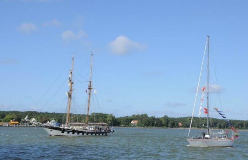 Jachtos "Lietuva" ir burlaivio "Brabander" sutikimas