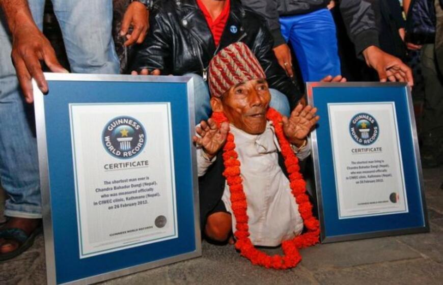 54,6 cm ūgio nepalietis - mažiausias žmogus pasaulyje