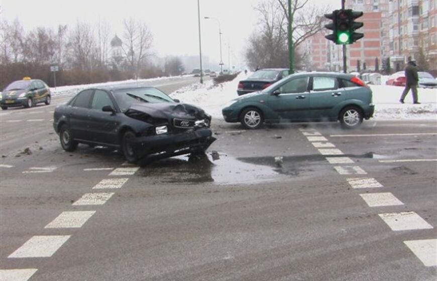 Per susidūrimą išsiskleidė 4 oro pagalvės