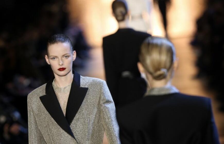 Paryžiaus mados savaitė: Yves Saint Laurent 2012 ruduo/2013 žiema
