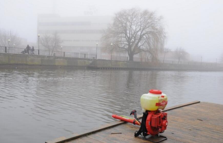 Danės upėje -  naftos dėmės