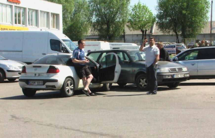 Sukėlė avariją, nes neišmanė kelių eismo taisyklių