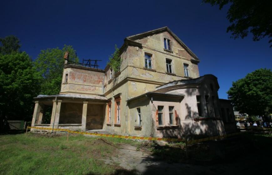 Pradedama restauruoti Palangos kurhauzą