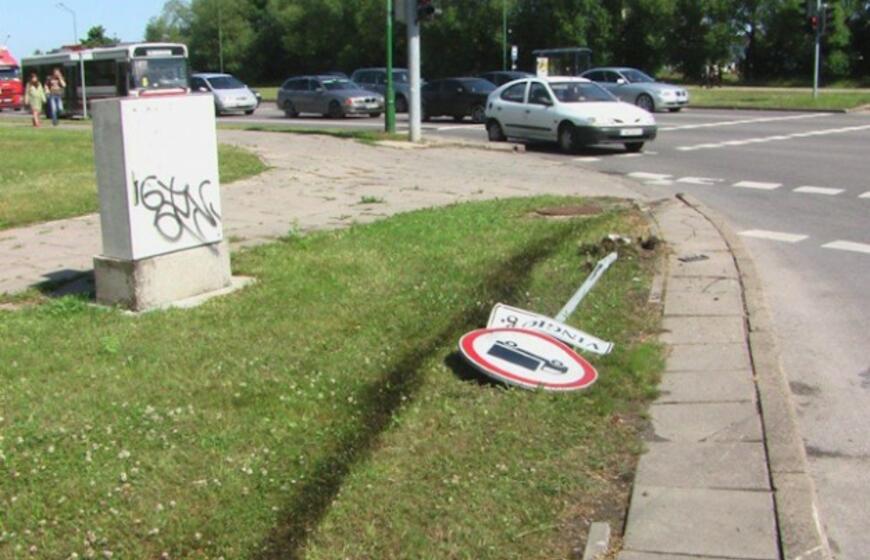 Insulto ištiktas vairuotojas vinguriavo miesto gatvėmis