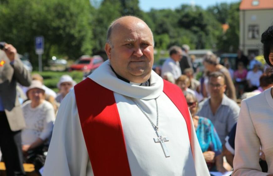 Pašventintas Šv. Jono bažnyčios kertinis akmuo