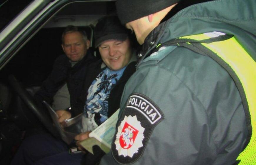 Plungės rajone pareigūnai tikrino visus iš eilės