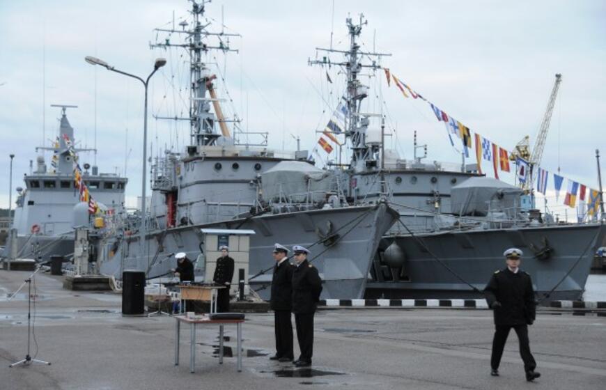 Šventinė rikiuotė - Lietuvos kariuomenės dienai