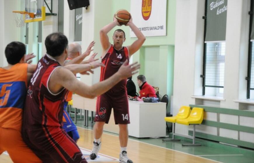 Senjorų krepšinio čempionatas baigėsi dramomis