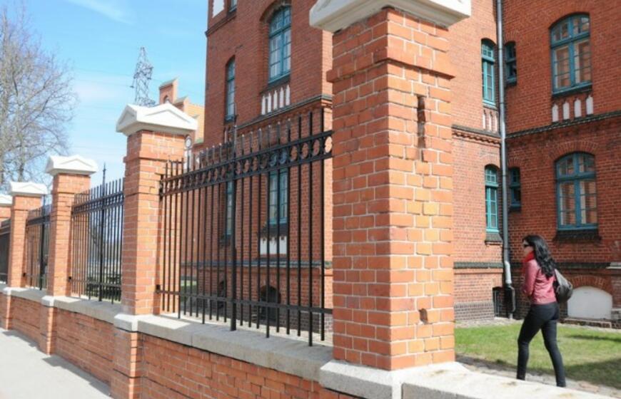 Restauruojama KU miestelio tvora