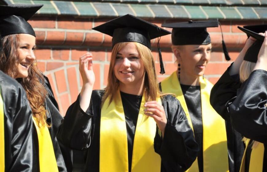 Diplomų įteikimo šventė Klaipėdos universitete