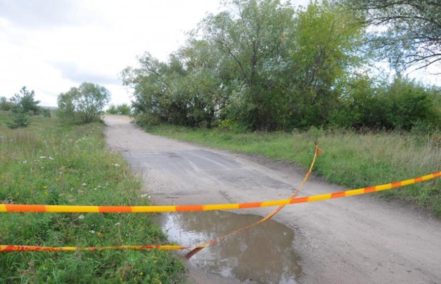 Sprogmuo apgadino pro šalį važiavusį automobilį