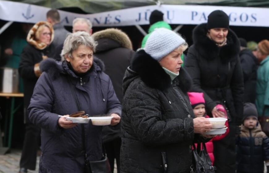 Miestiečius vaišino žuviene