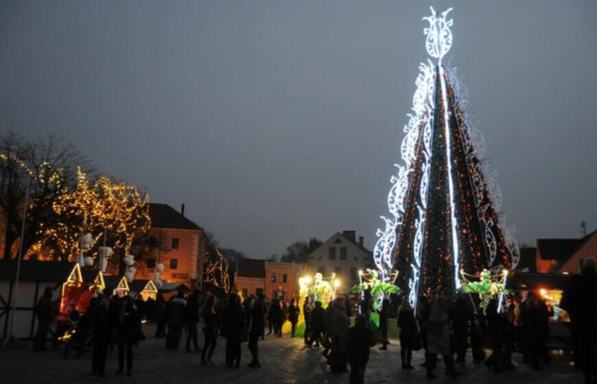 Kalėdiniai renginiai Teatro aikštėje