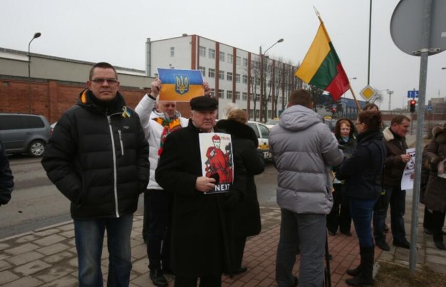 Piketas prie Rusijos konsulato