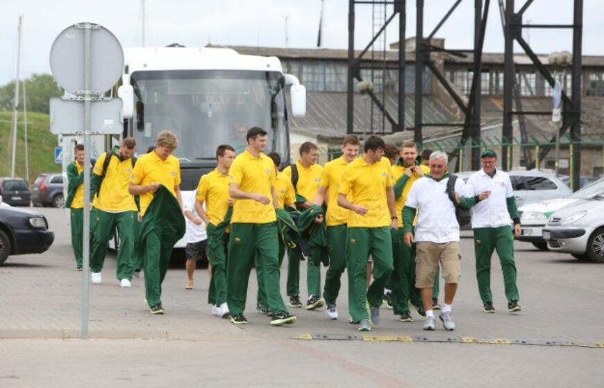 Rinktinės krepšininkai plaukiojo jachtomis