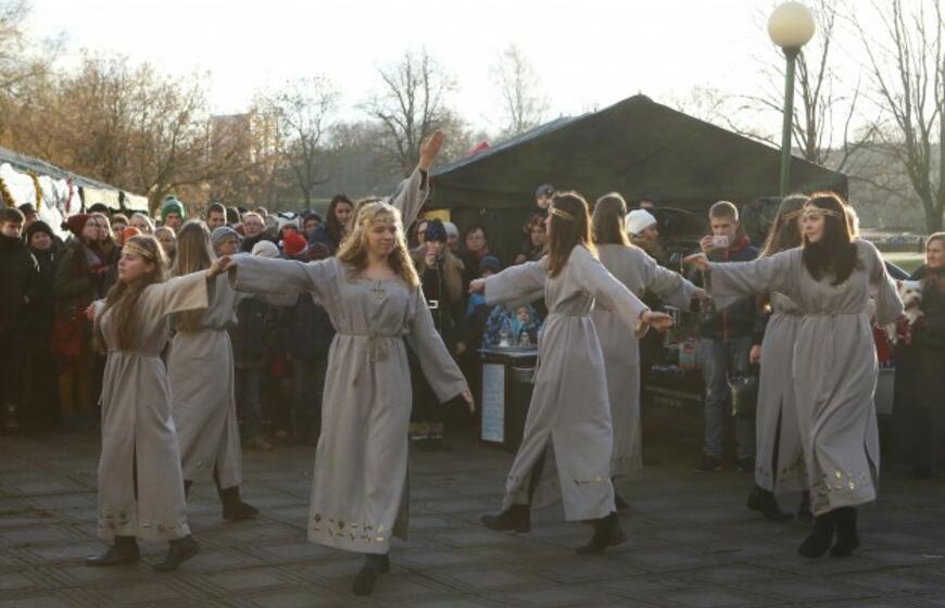 Šuniukų Kalėdų šventė