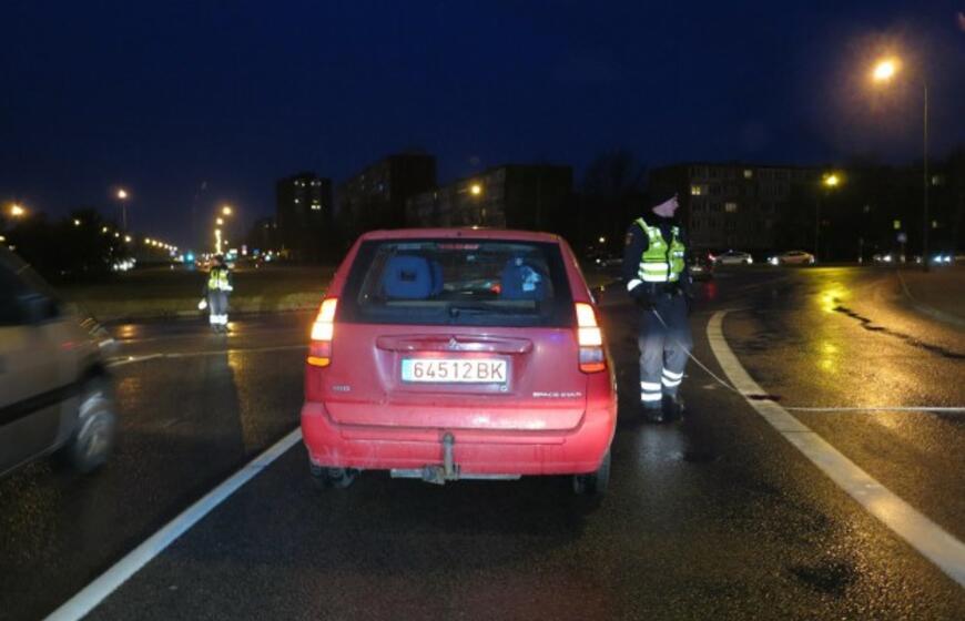 Prie darbovietės sunkiai sužeista policijos sekretorė