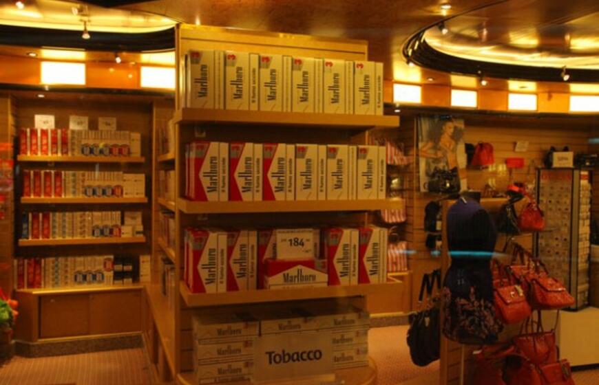 Laive "Costa Pacifica" nuo blizgesio svaigsta galva